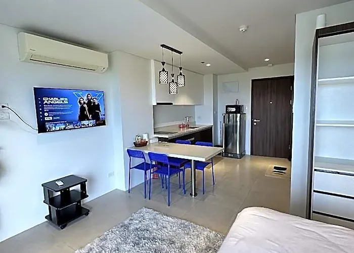 Hotel D-n 7cozy For Rent! Cebu